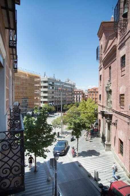 Un Fascinante Estudio En Madrid Centro Екстер'єр фото
